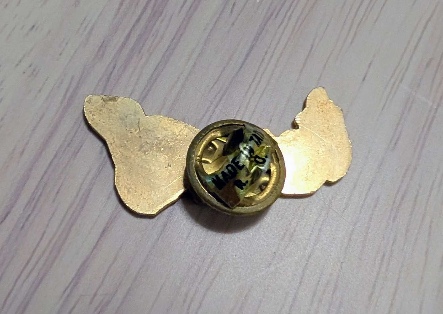 Brand New Prince Edward Island Map Pin - photo 2
