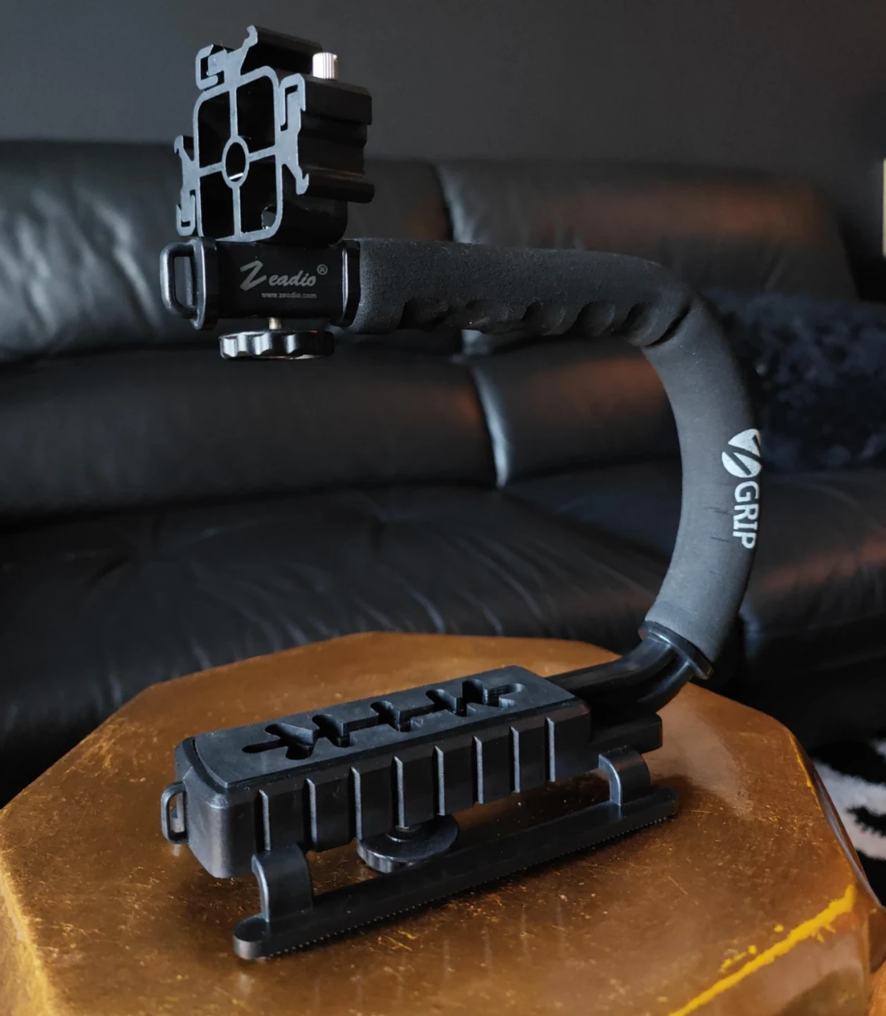Zeadio Grip Stabilizer for Cameras and Phones