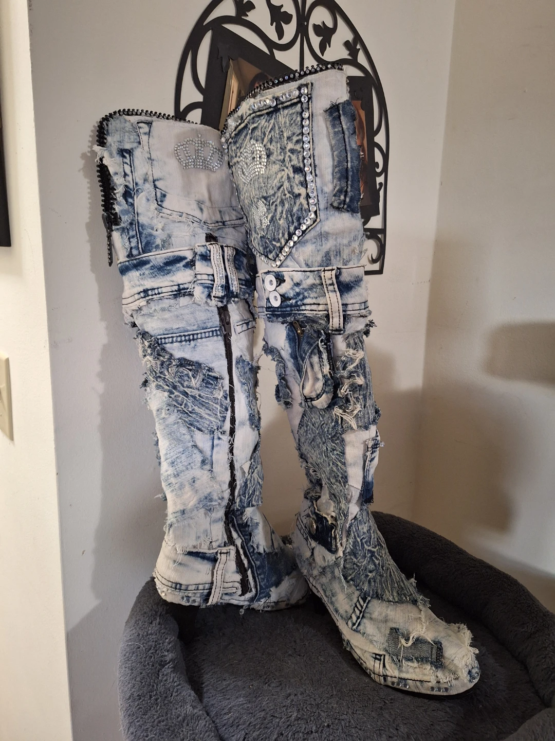 4 pairs size 8 Ladies Boots. - photo 4