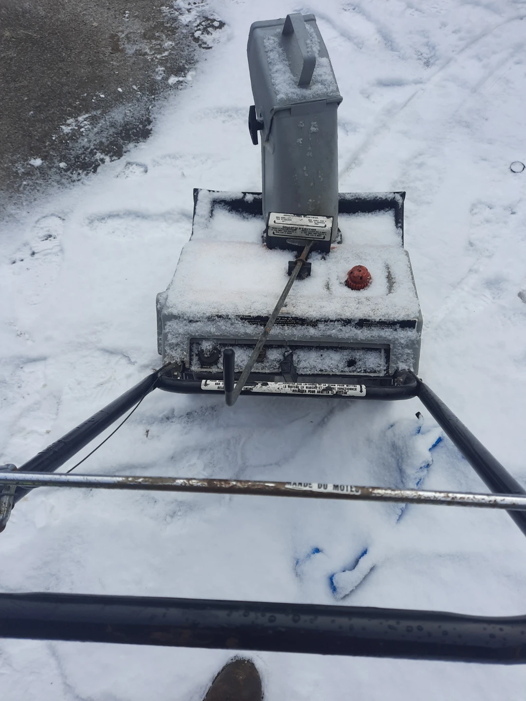 82-83 craftsman 20 inch snowblower - photo 2