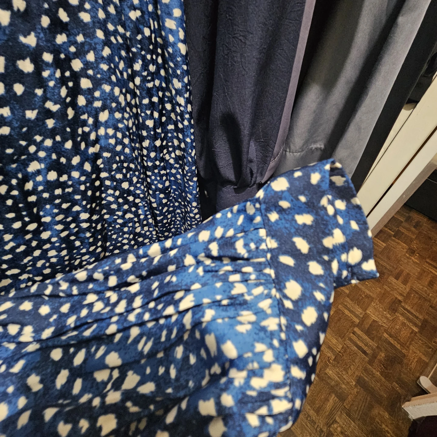 Blue and White Speckled Print Blouse - photo 2