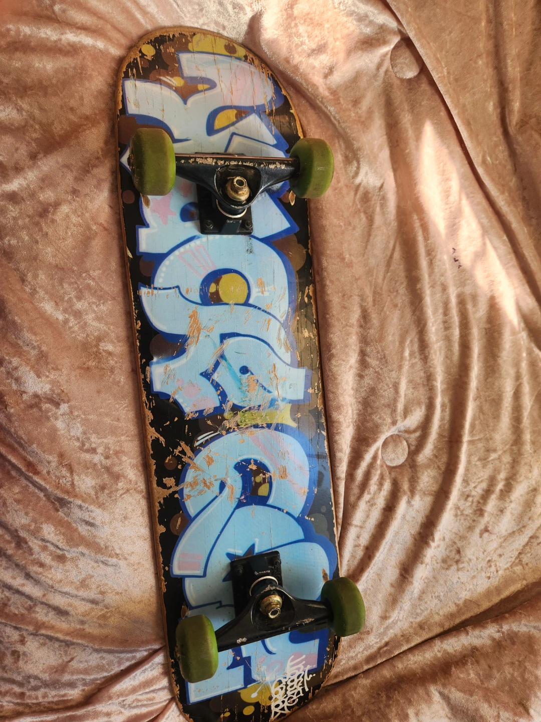 Skateboard with Graffiti Design - photo 2