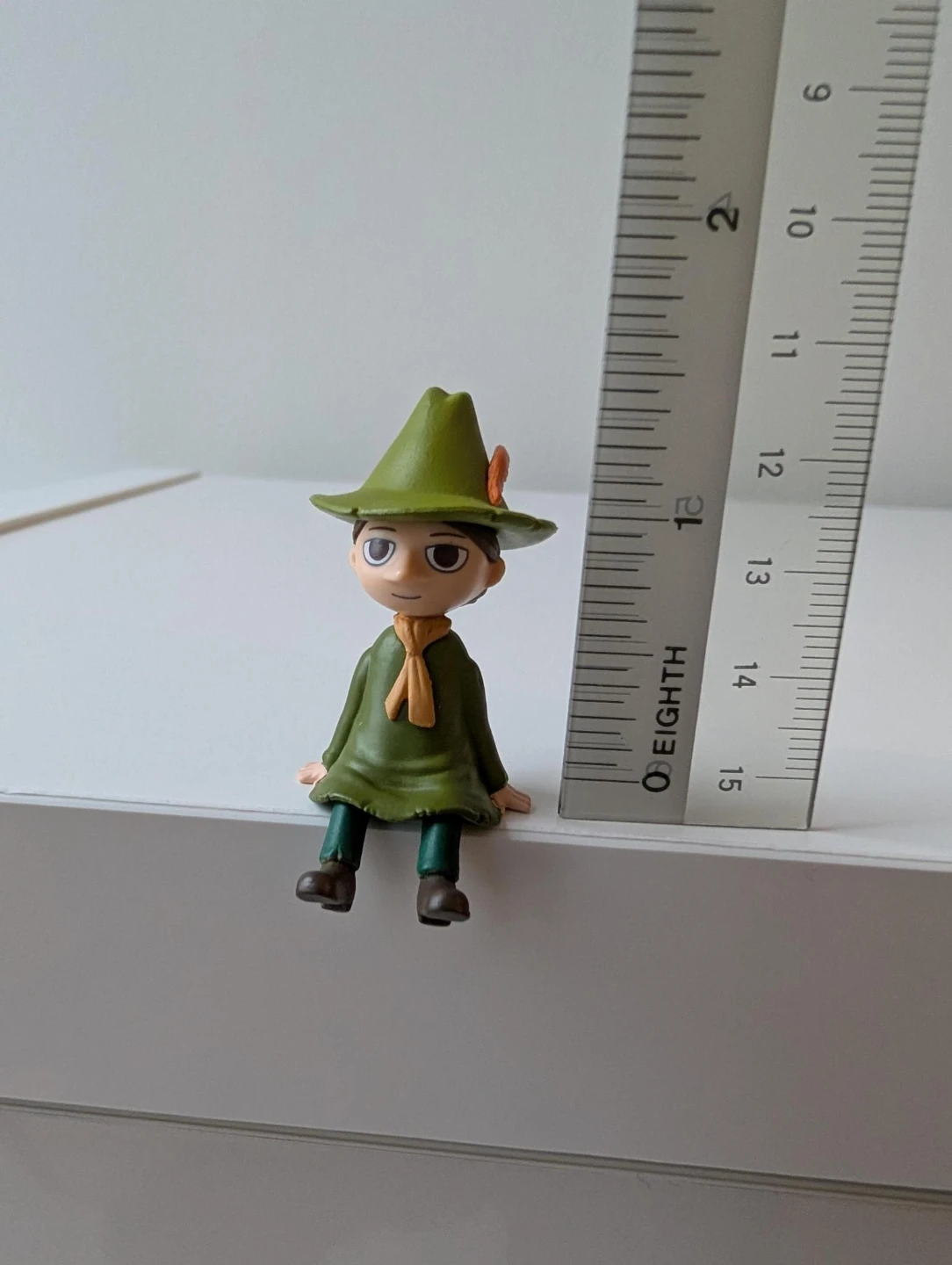 Snufkin mini figure with hat, sitting - photo 4