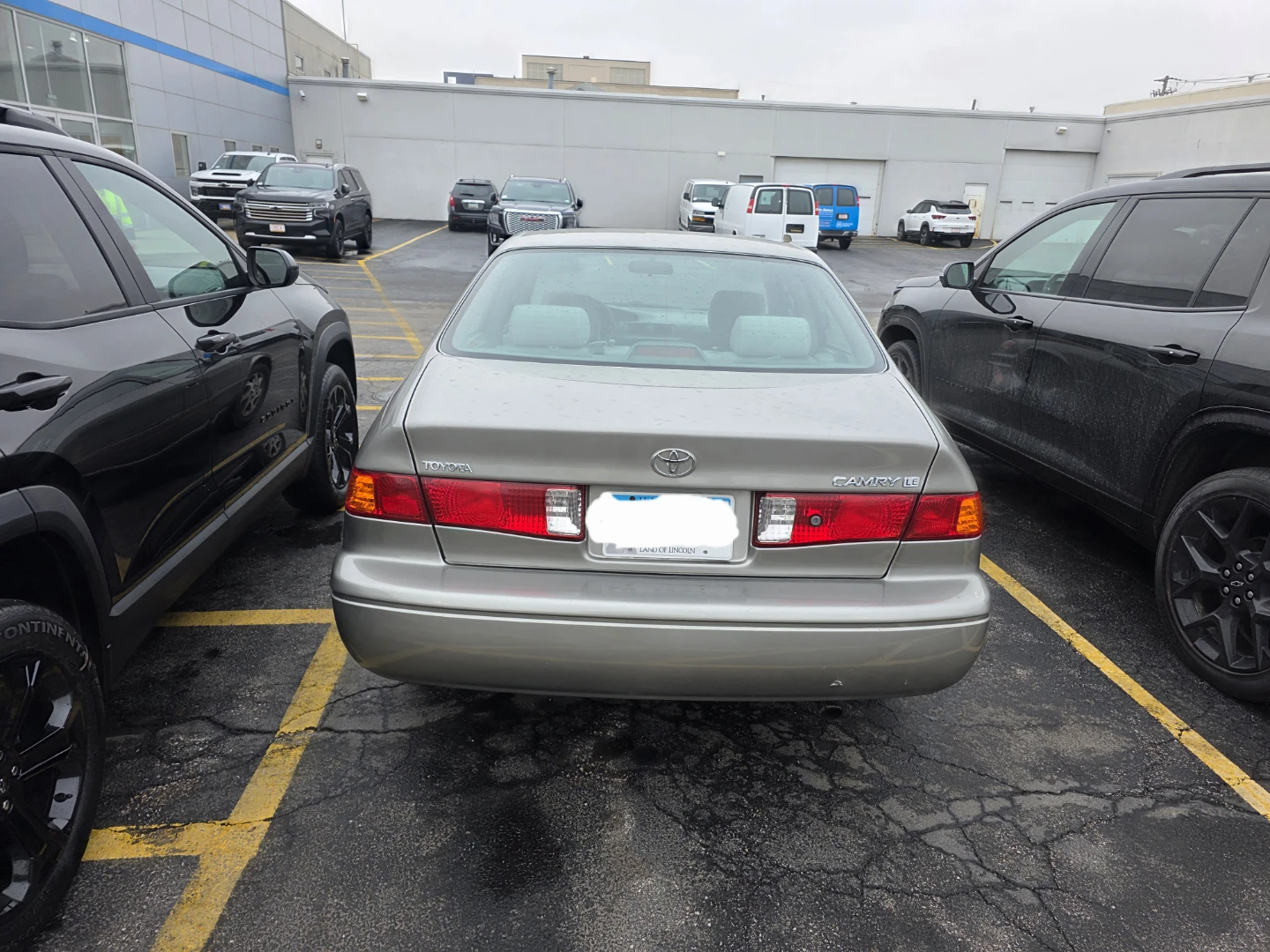 2000 Toyota Camry LE Sedan - photo 3