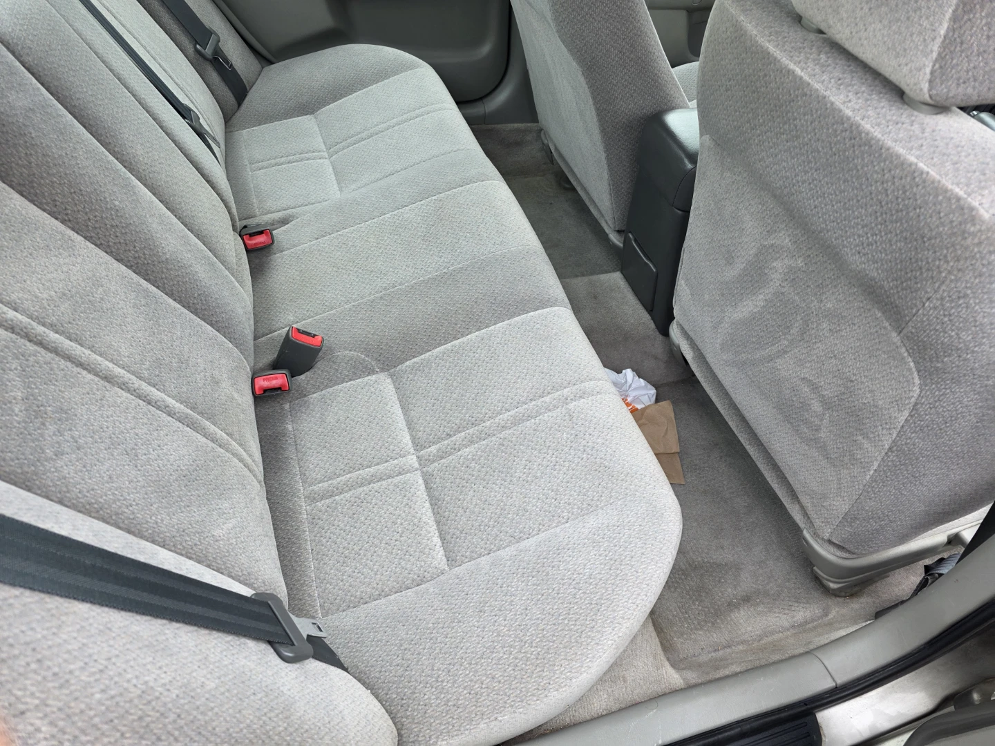 2000 Toyota Camry LE Sedan - photo 5