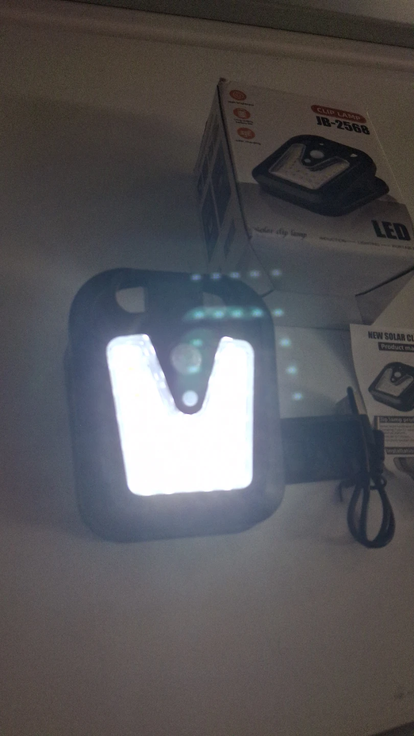 Solar Clip Lamp with Motion Sensor 🥕 - photo 2