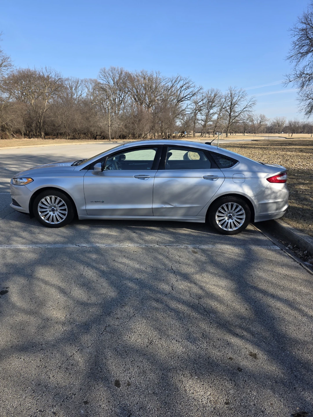 Ford Fusion Hybrid Sedan - photo 4