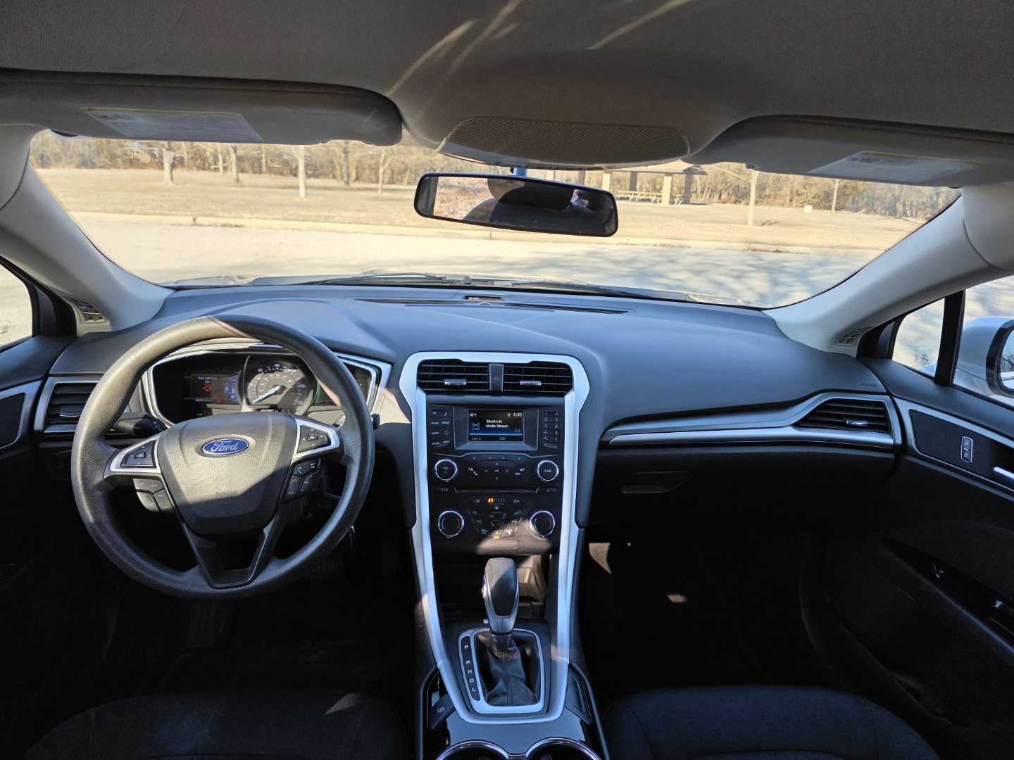 Ford Fusion Hybrid Sedan - photo 5