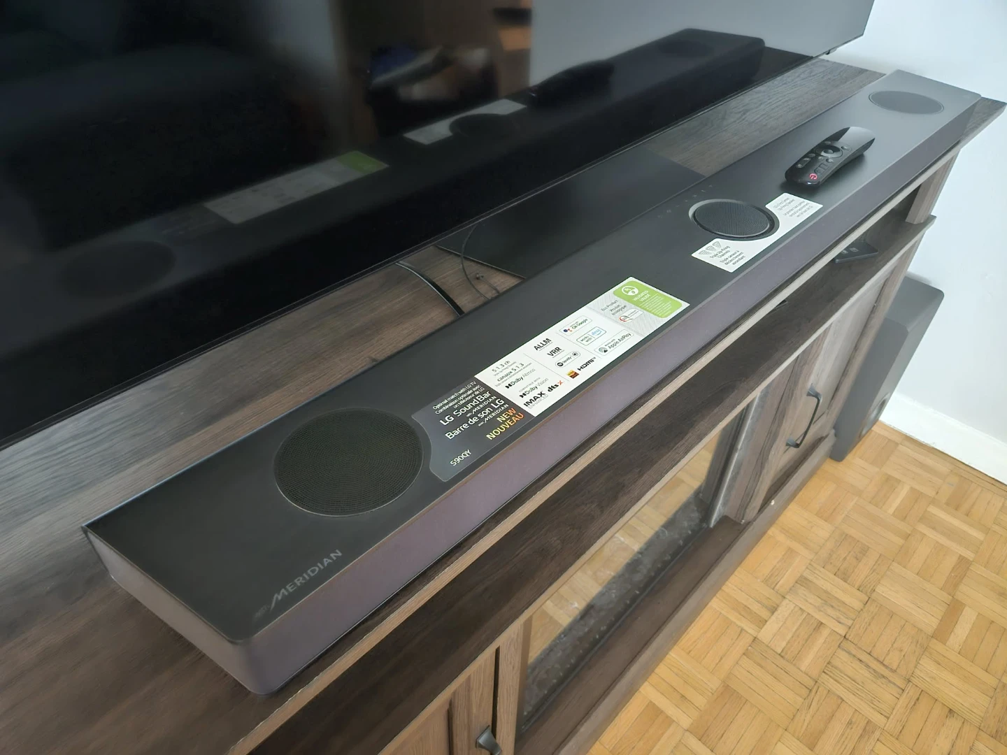 LG Soundbar with Meridian Audio