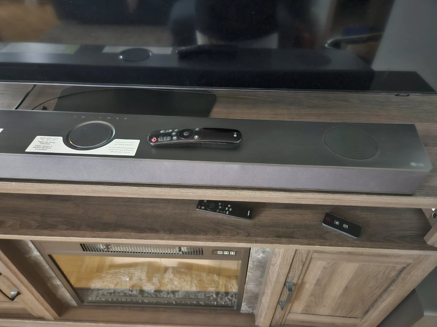 LG Soundbar with Meridian Audio - photo 3