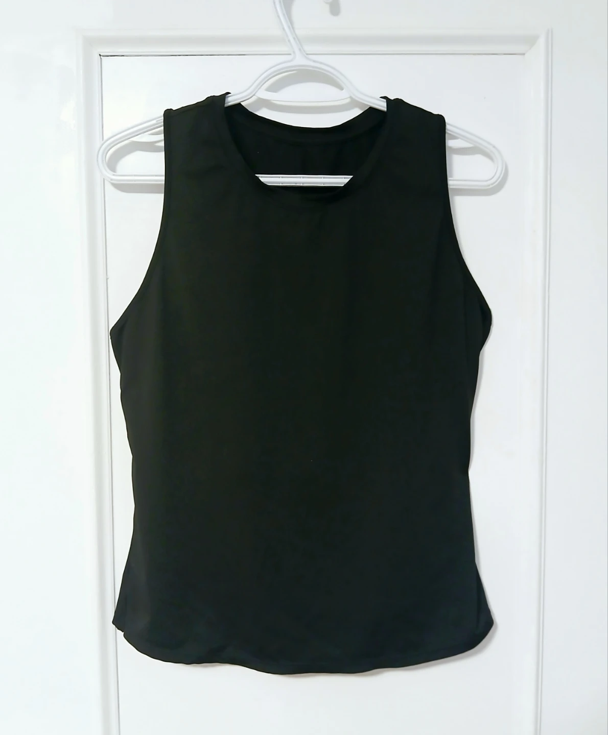 Women Small Halara Black Tank Top