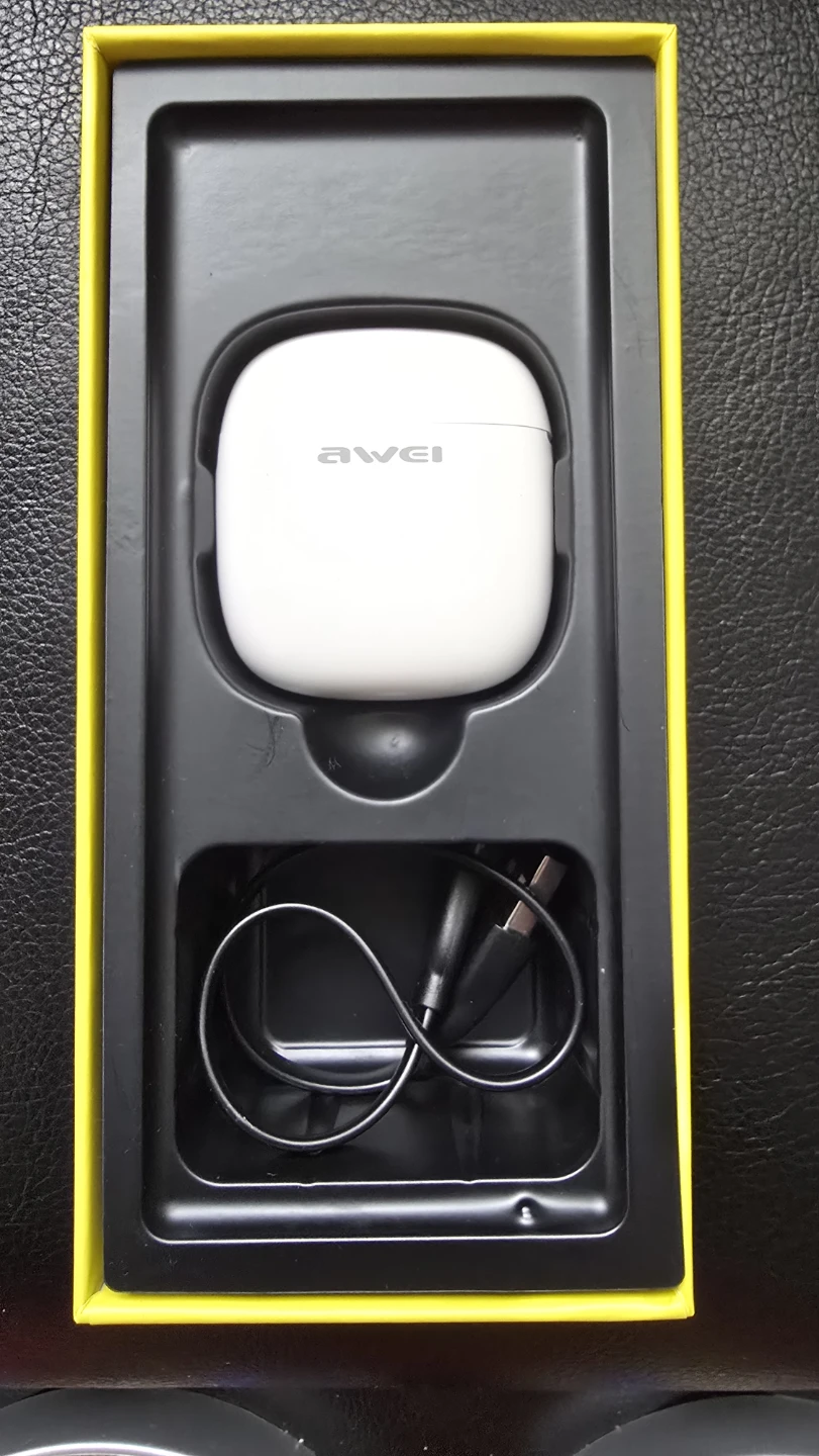 Brand new Earbud headphones for sale - photo 4