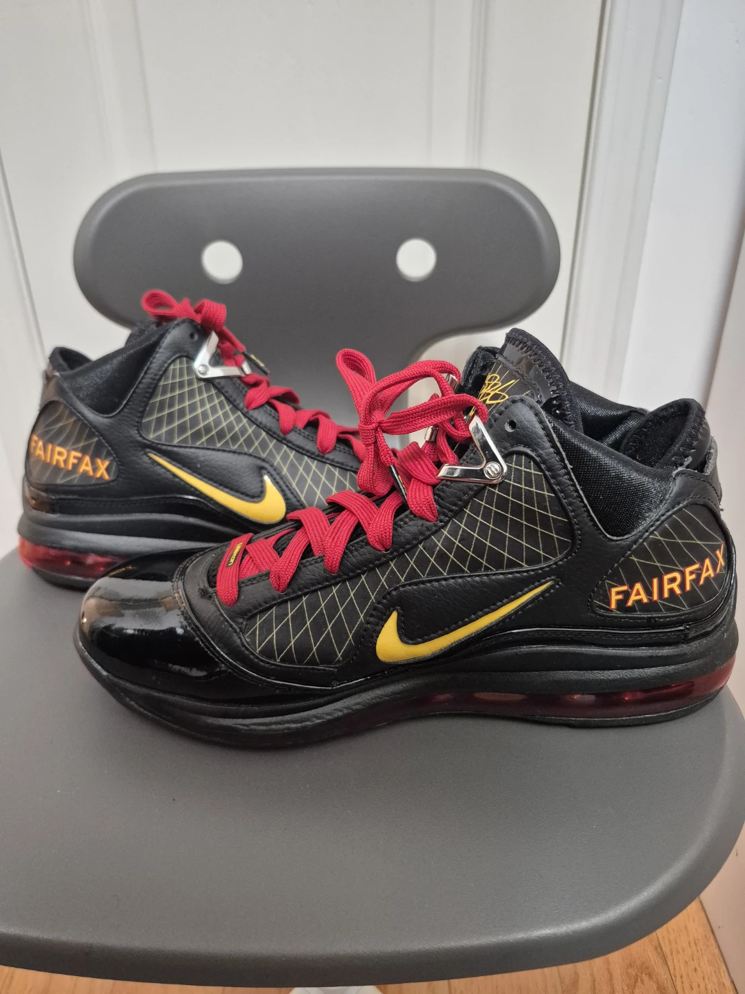 Nike LeBron Fairfax Basketball Shoes - photo 3