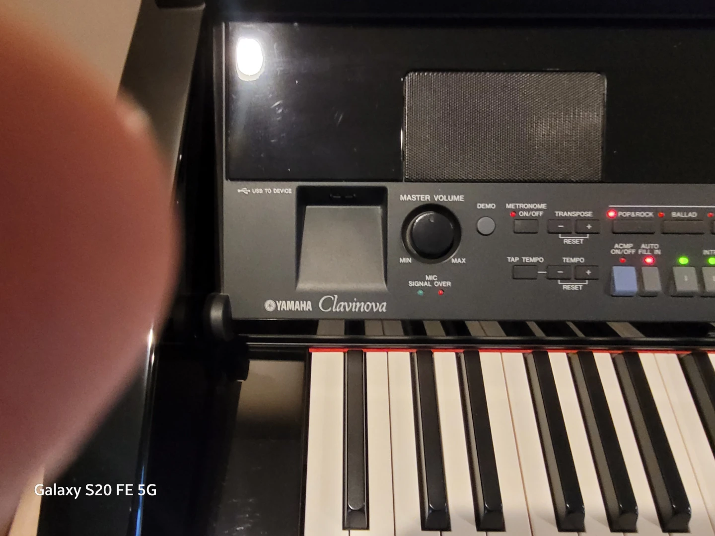 Yamaha Clavinova CVP-409 Digital Piano - photo 5