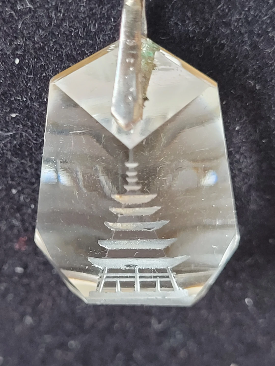 Clear Crystal Pendant Necklace with Pagoda Design - photo 2