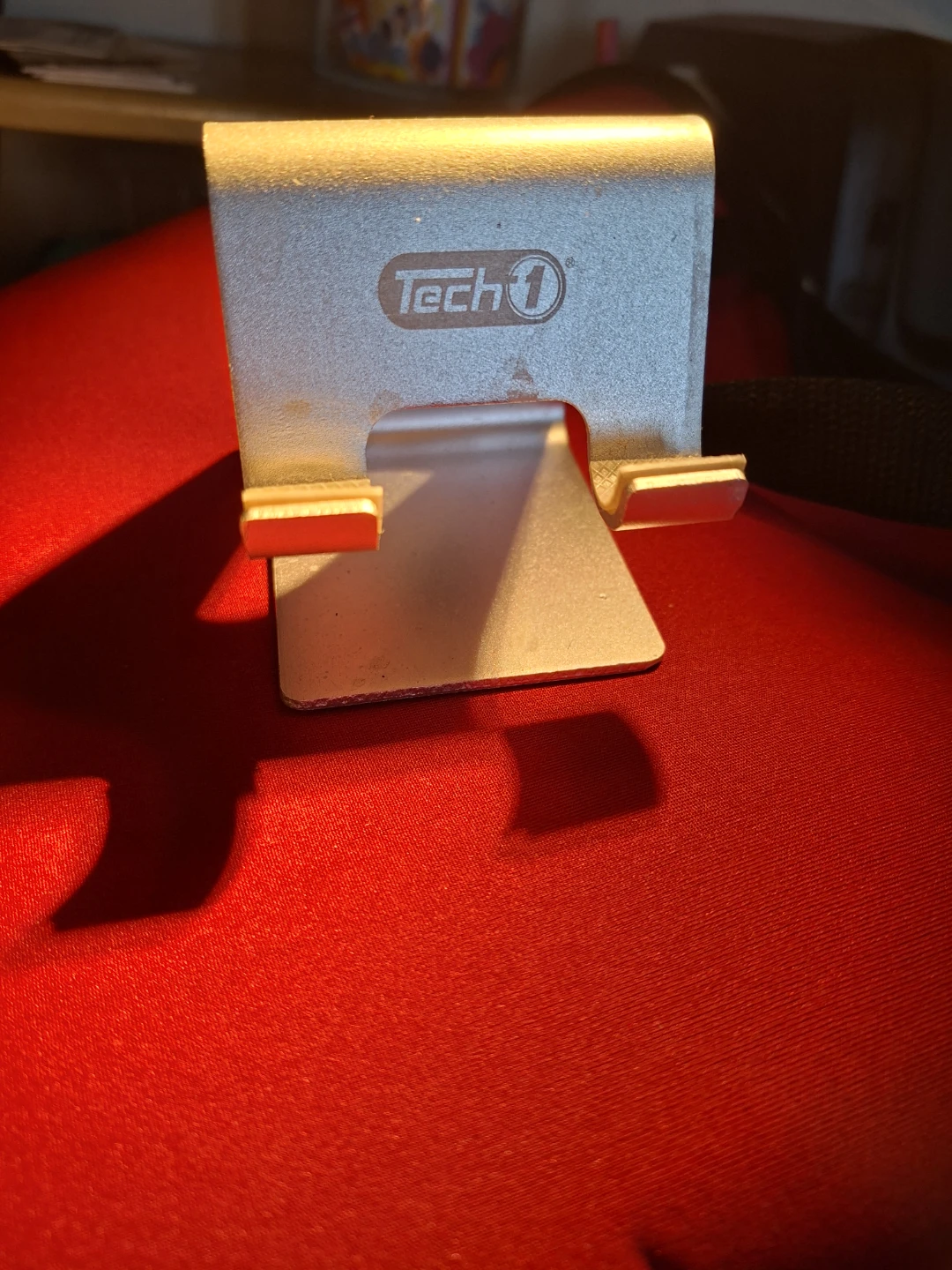 🥕Tech 1 Aluminum Phone Stand