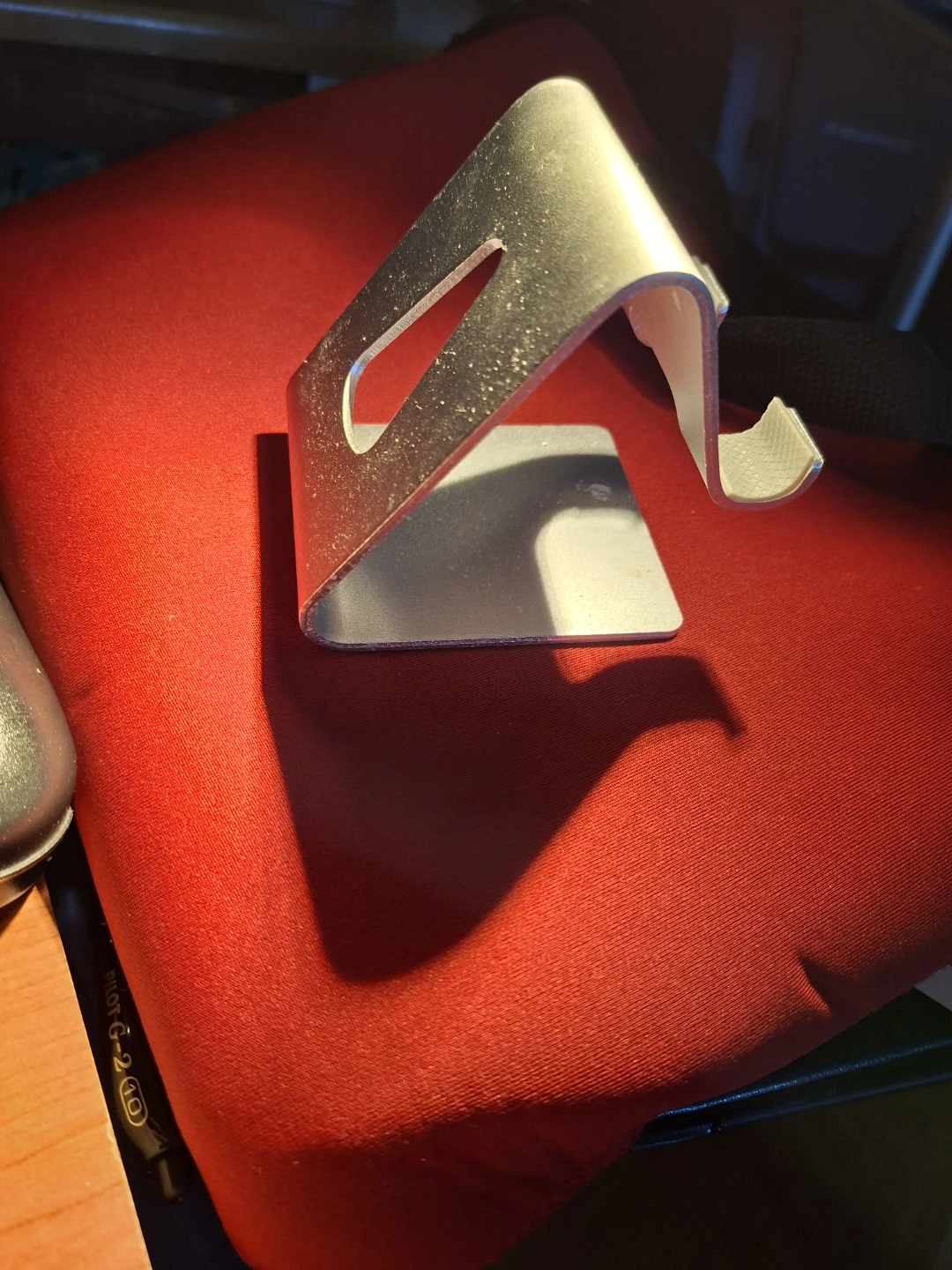 🥕Tech 1 Aluminum Phone Stand - photo 2