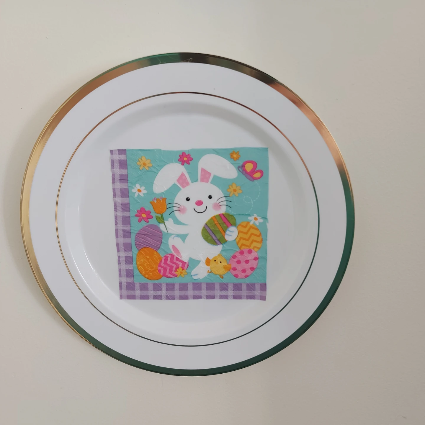 Easter Bunny Paper Plates (Set of 8)