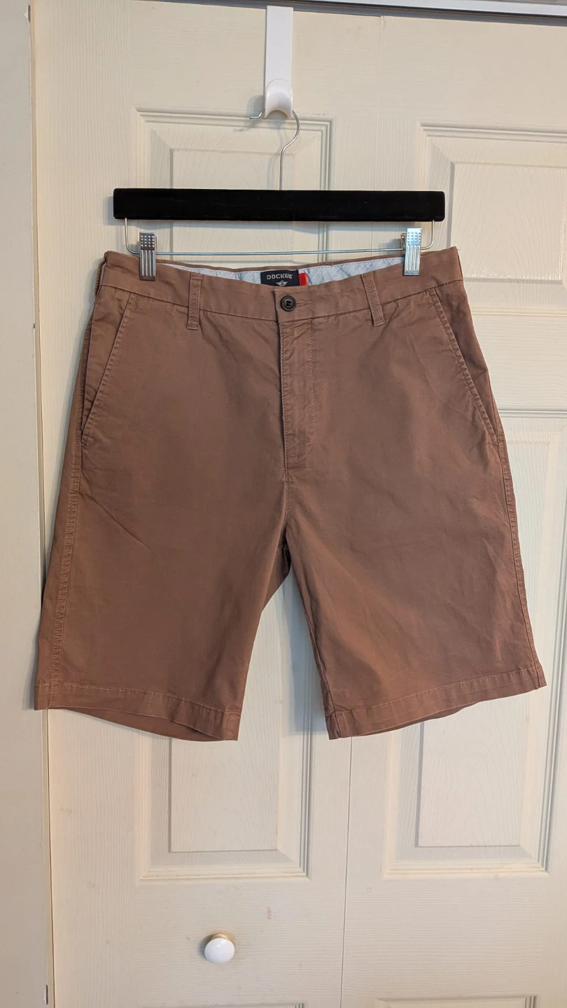 DOCKERS men's shorts, size 30