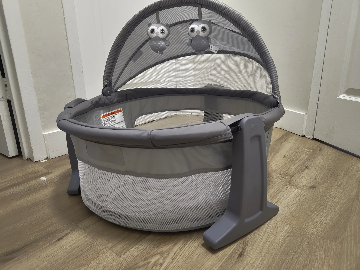 Baby Bassinet with Canopy - photo 3
