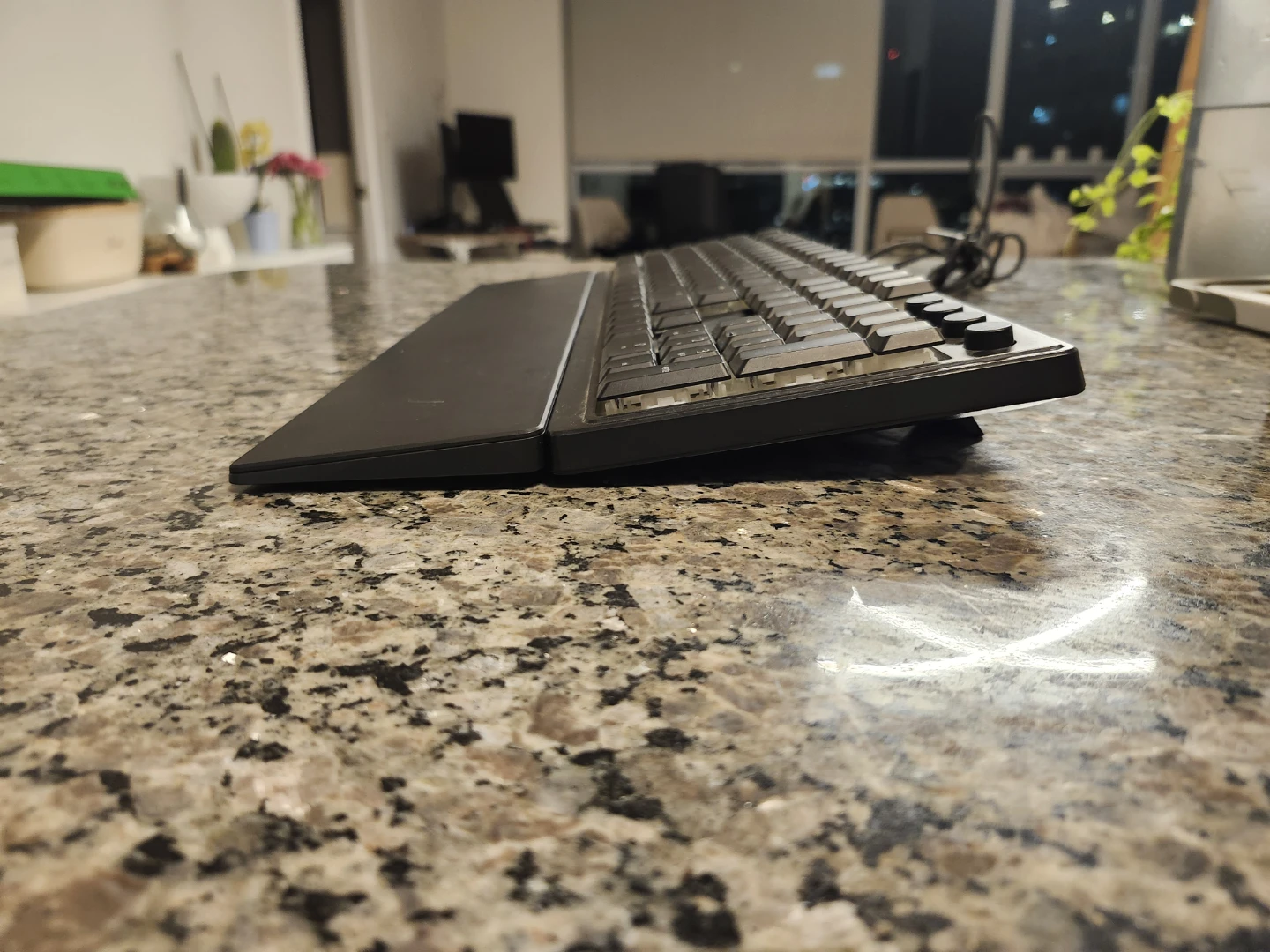 Razer Ornata V3 Gaming Keyboard with Wrist Rest - photo 5