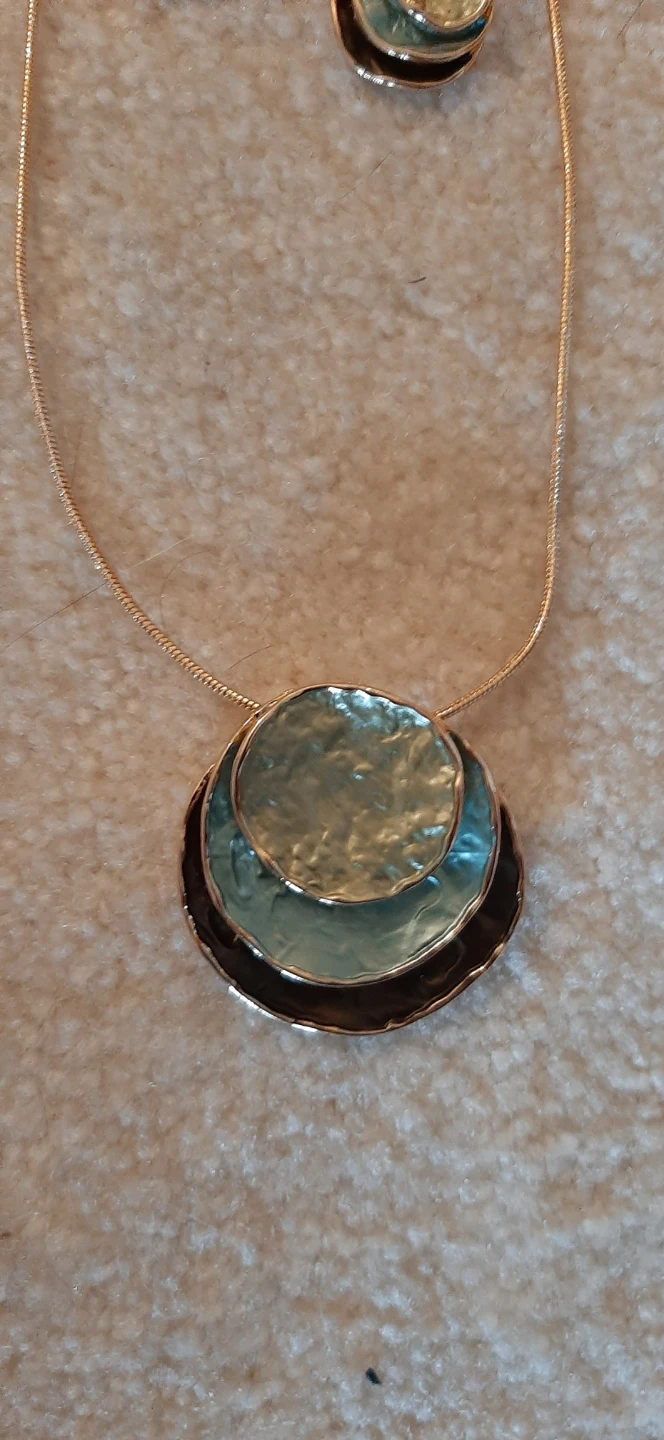 Necklace and matching earrings. - photo 2