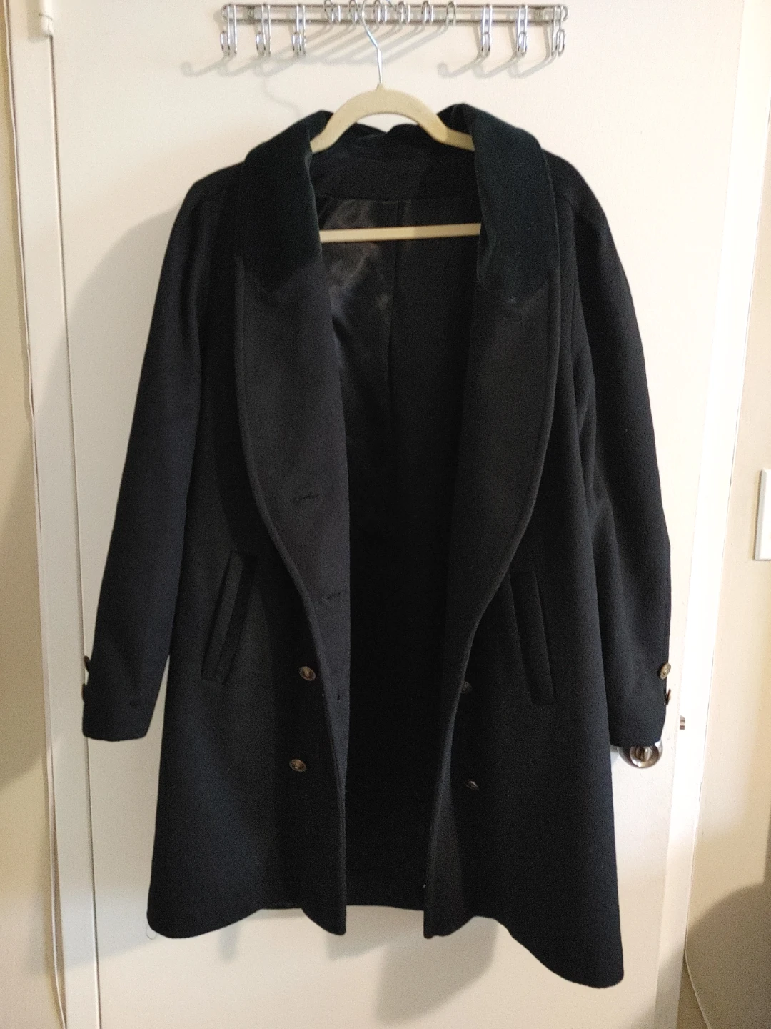 Vintage Boxy Black Ladies Coat