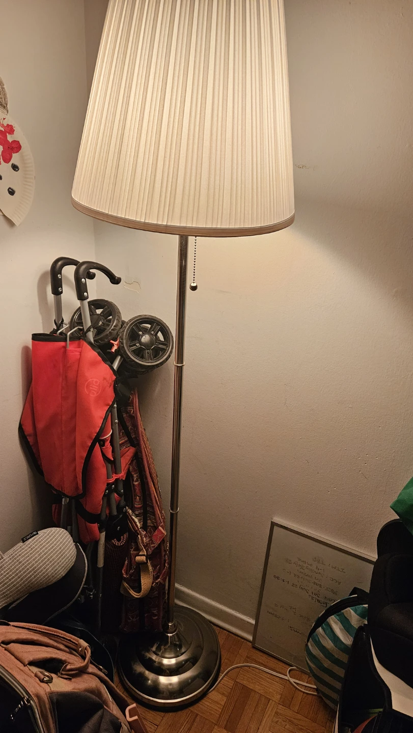 2 IKEA Floor Lamp's with Pleated Shade - Full length - photo 2