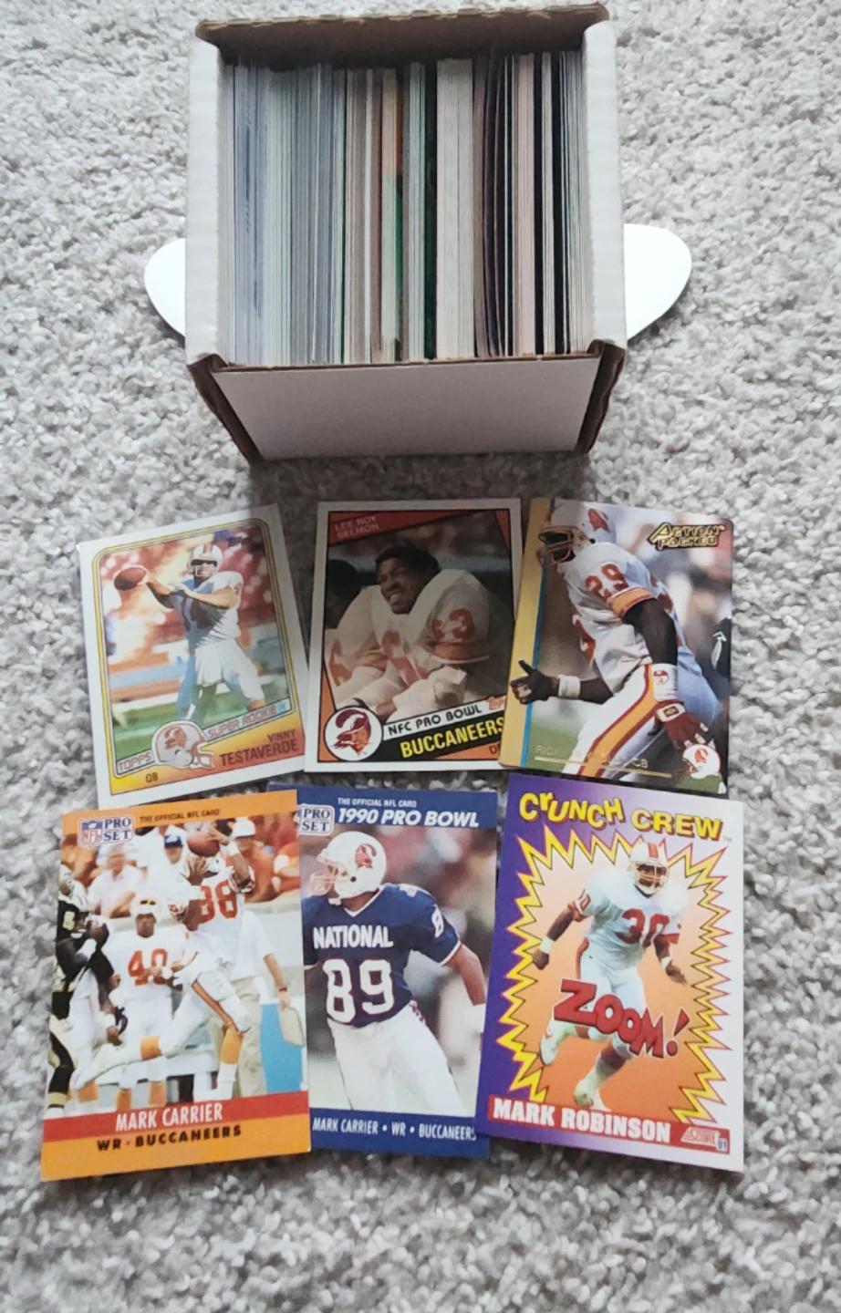 Tampa Bay Buccaneers, 200 Football Cards Team lot