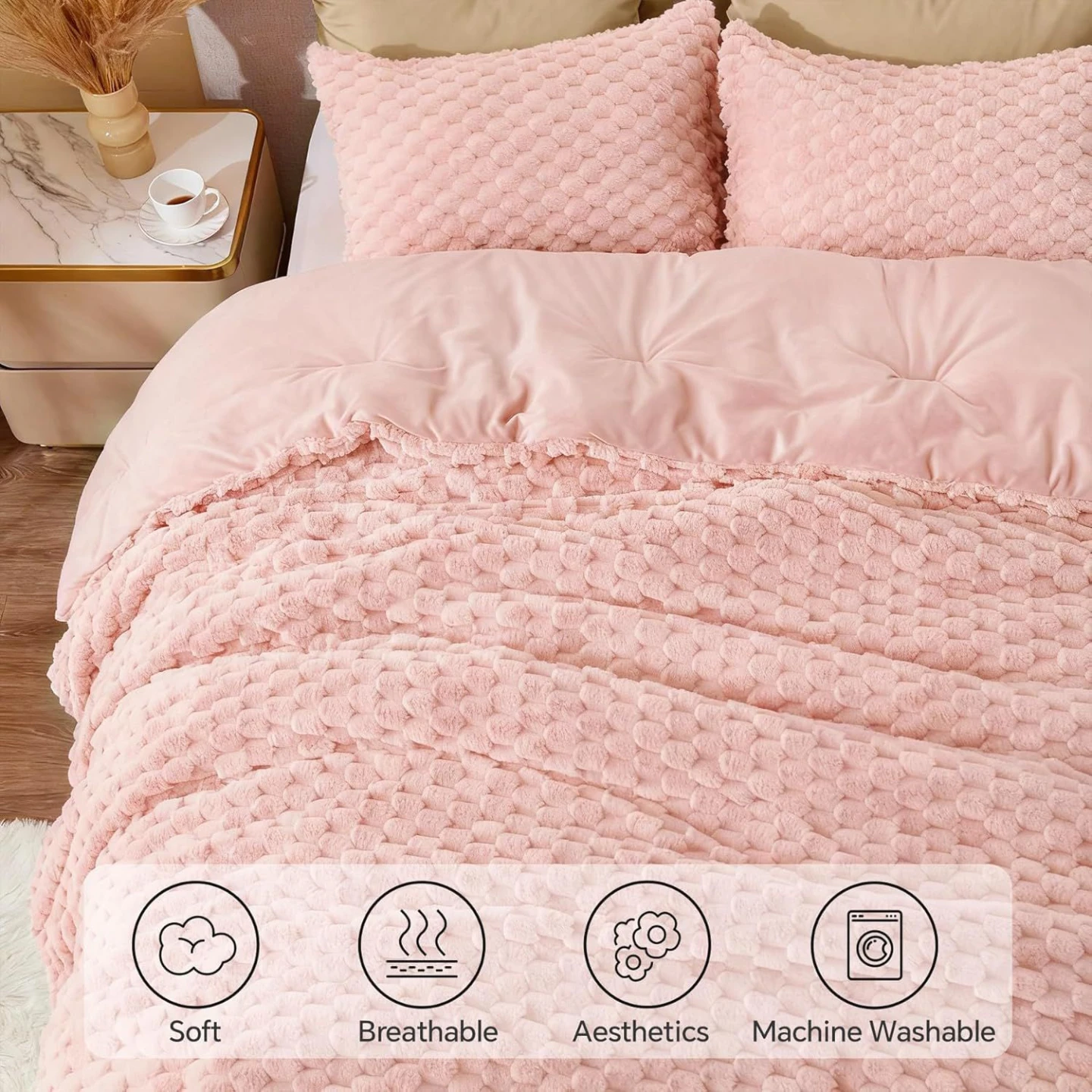 Pink 3D Jacquard Fuzzy Flannel Comforter Set - photo 3
