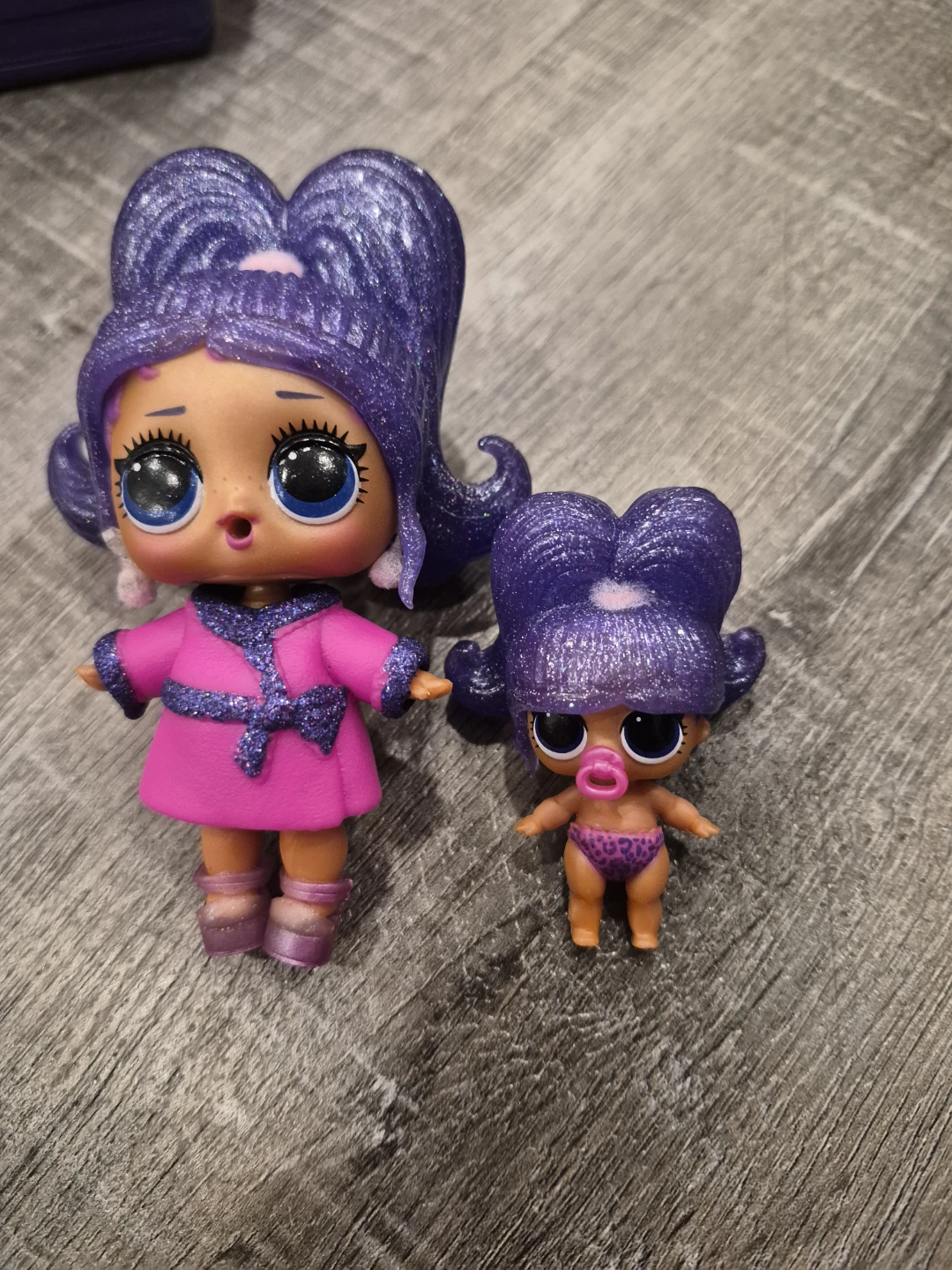 LOL Surprise Deluxe Present Surprise Dolls - photo 4