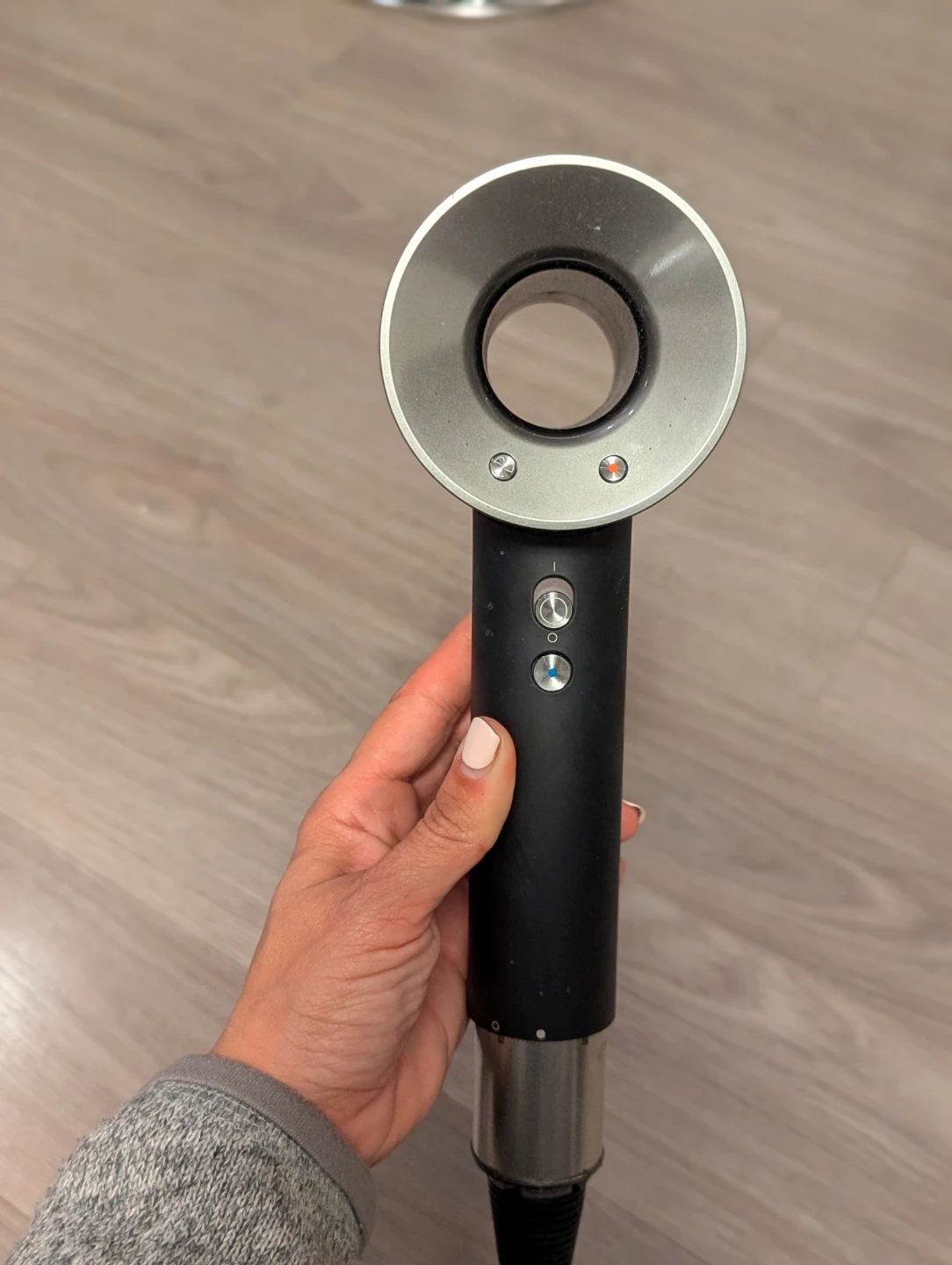 Dyson Supersonic Hair Dryer - needs to go by Thursday - photo 2
