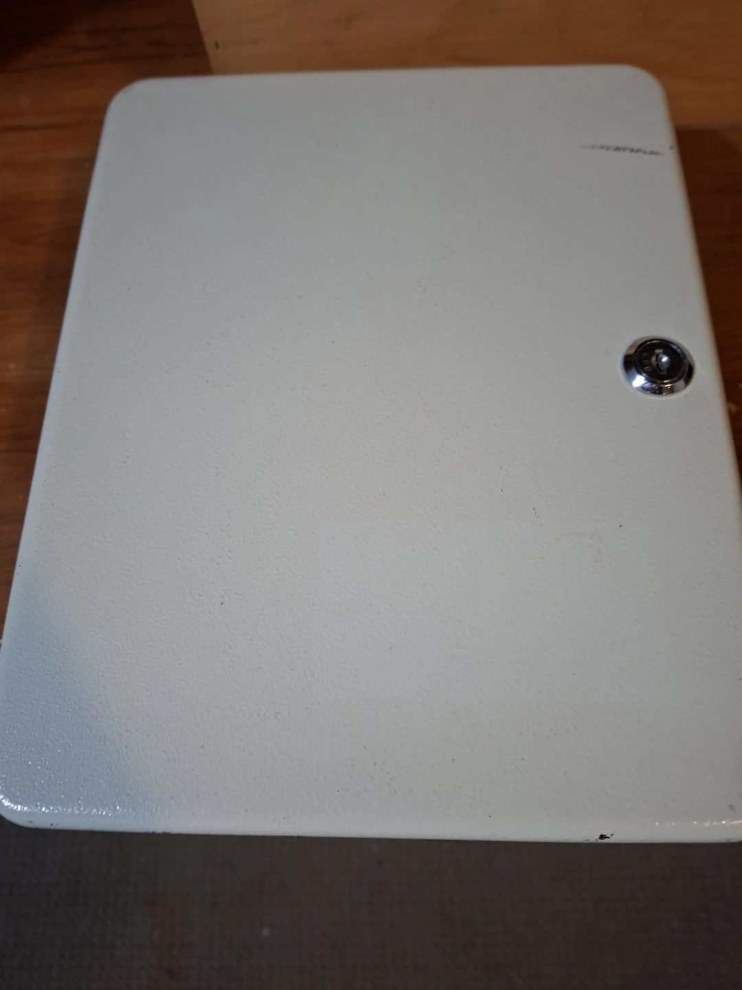 Heavy Metal Key Cabinet with Lock