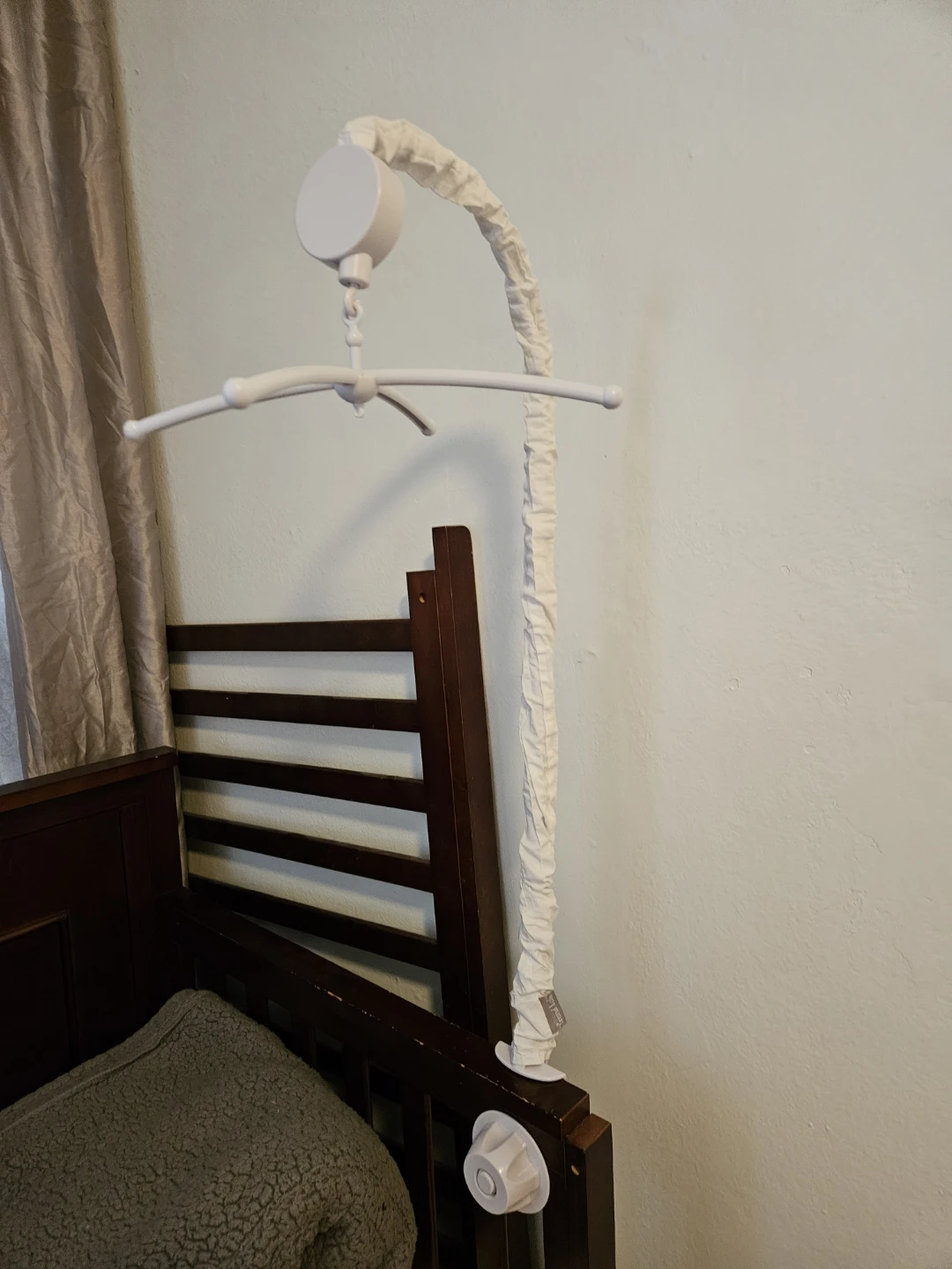 White Baby Crib Mobile Arm - photo 2