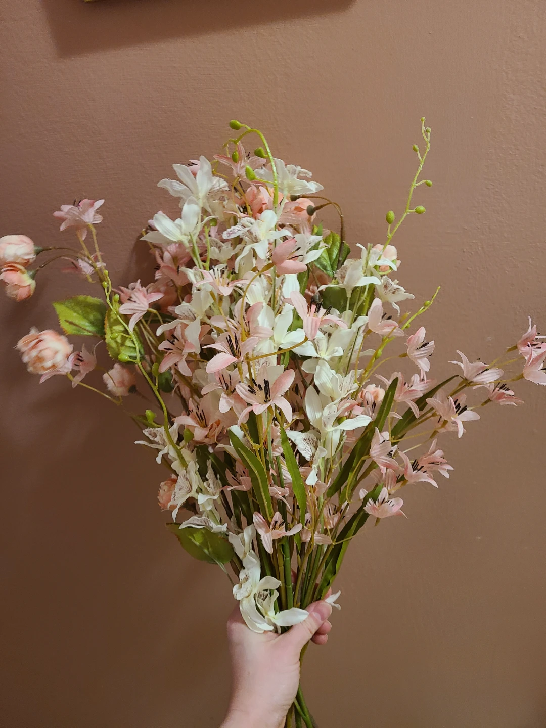 🥕Artificial Flower Bouquet - Pink & White
