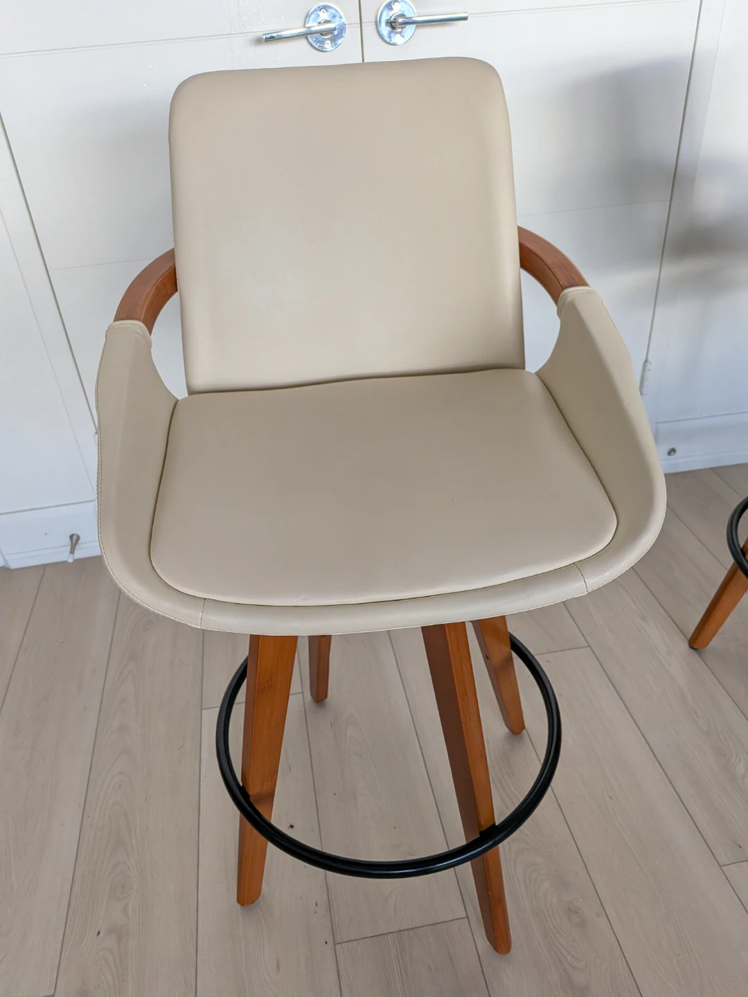 Set of 2 Swivel Bar Stools - Cream Leatherette - photo 5
