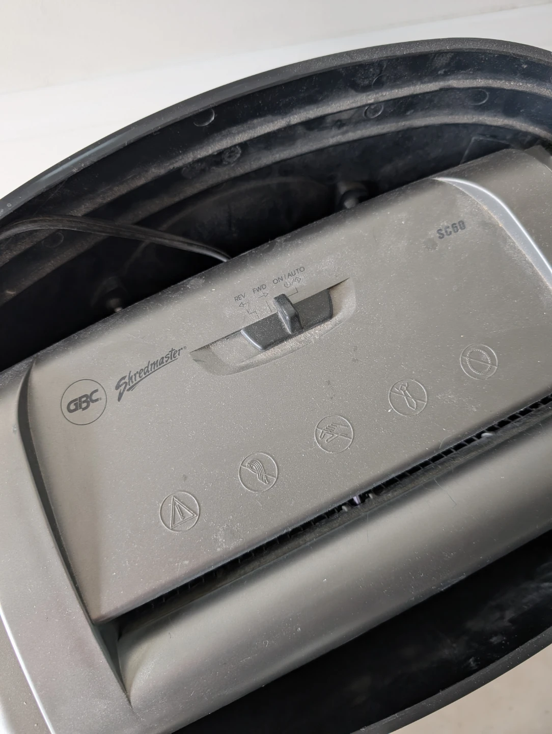 GBC Shredmaster SC60 Crosscut Paper Shredder - photo 2