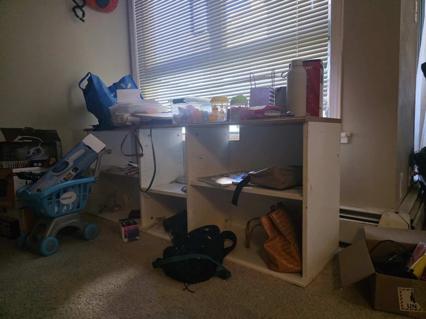 Tv rack