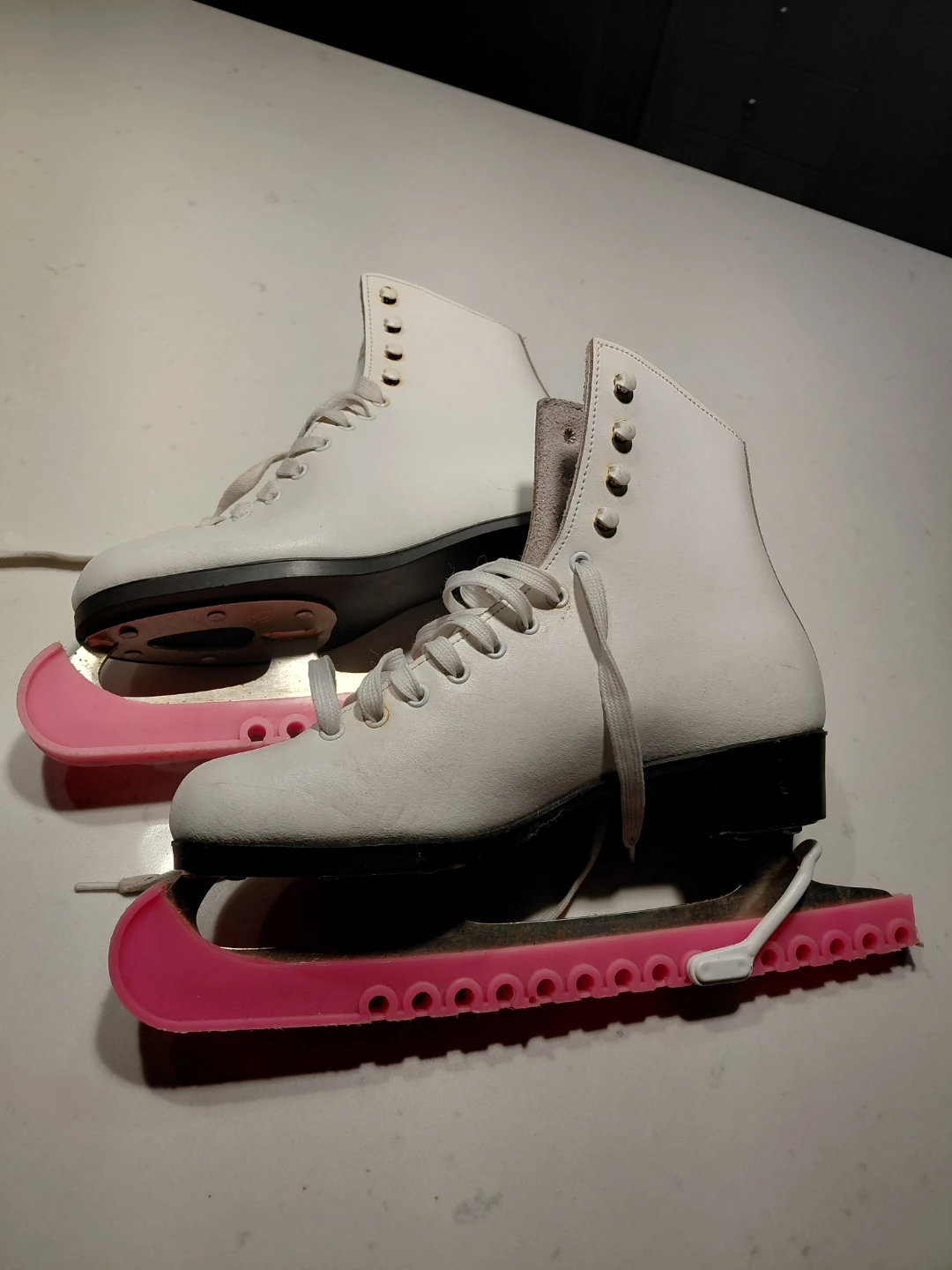Dominion Canada Women's Figure Skates