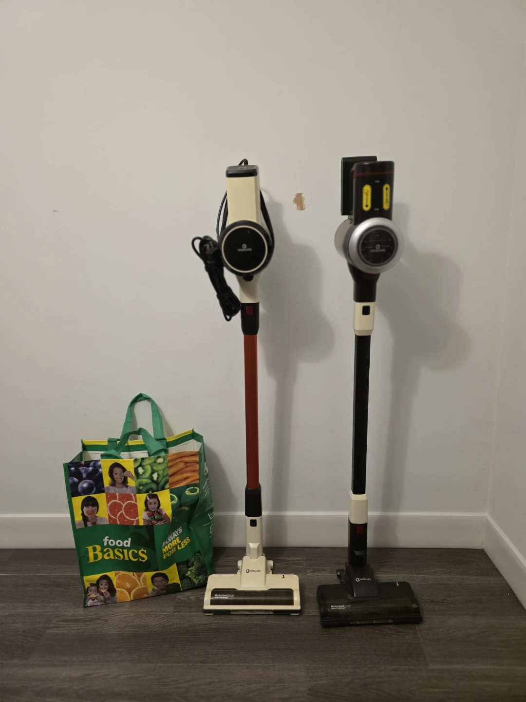 MOVING SALE - Nequare Vacuum (Cordless and Regular)