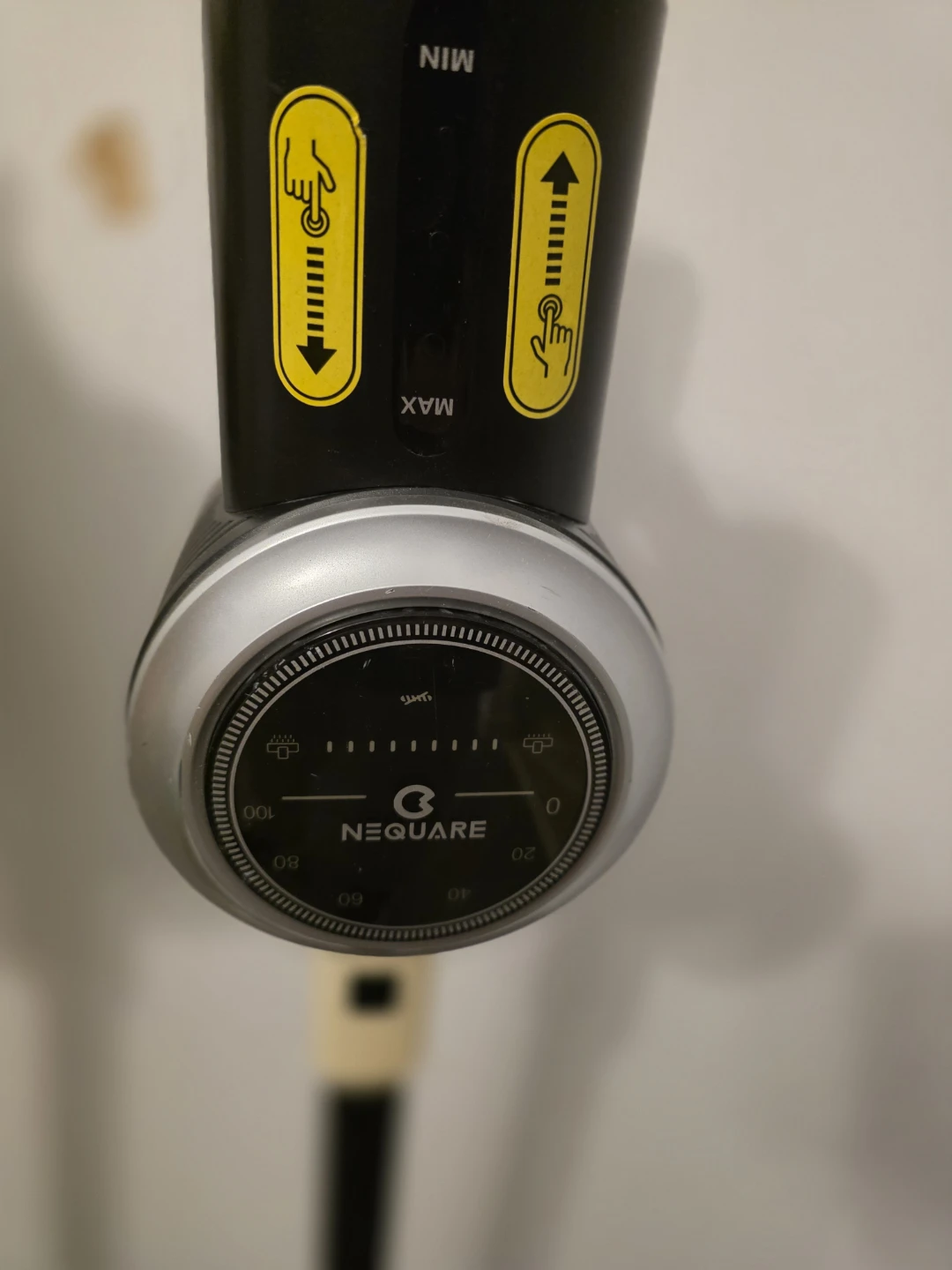 MOVING SALE - Nequare Vacuum (Cordless and Regular) - photo 4