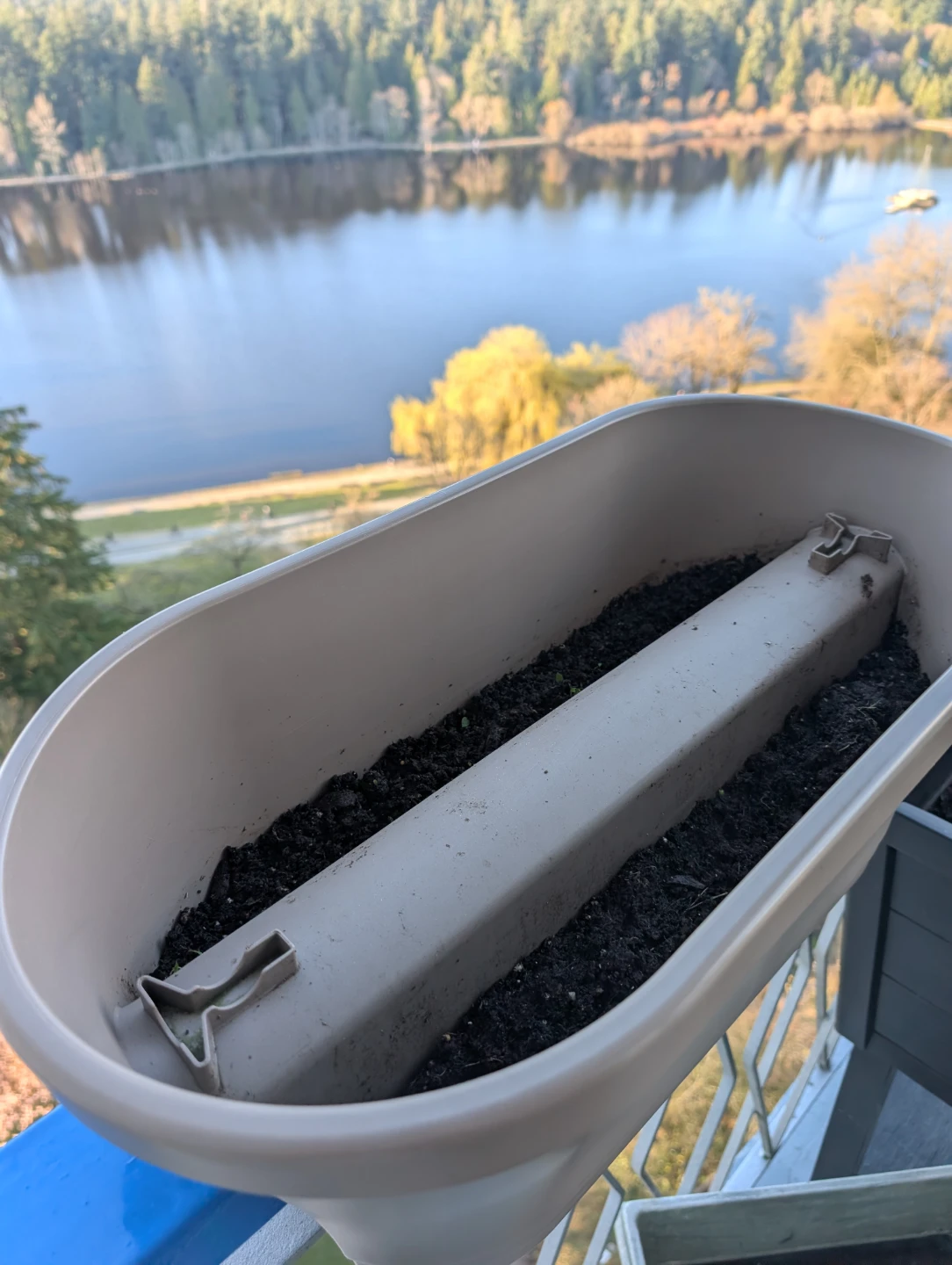4 Railing Planters