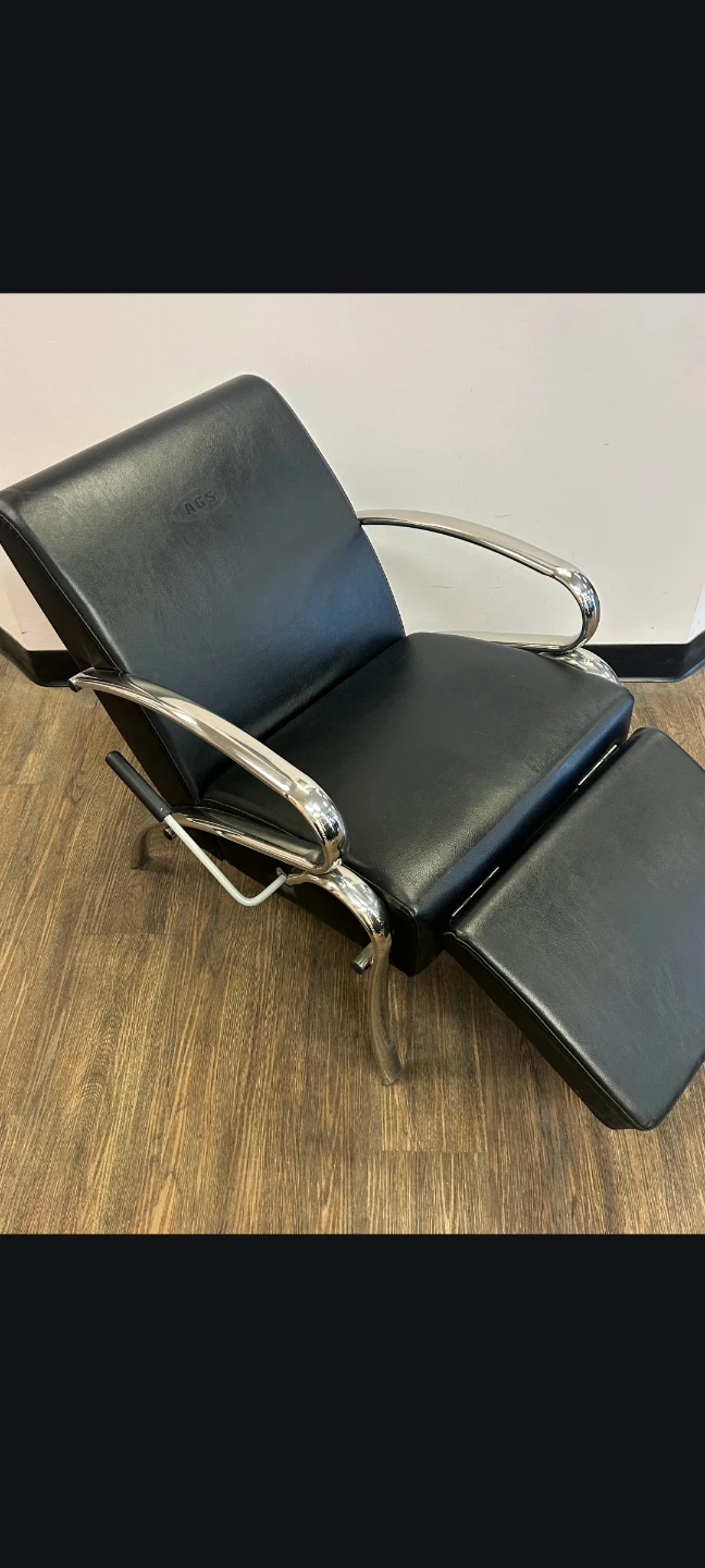 Black RGS Reclining Salon Chair - photo 2