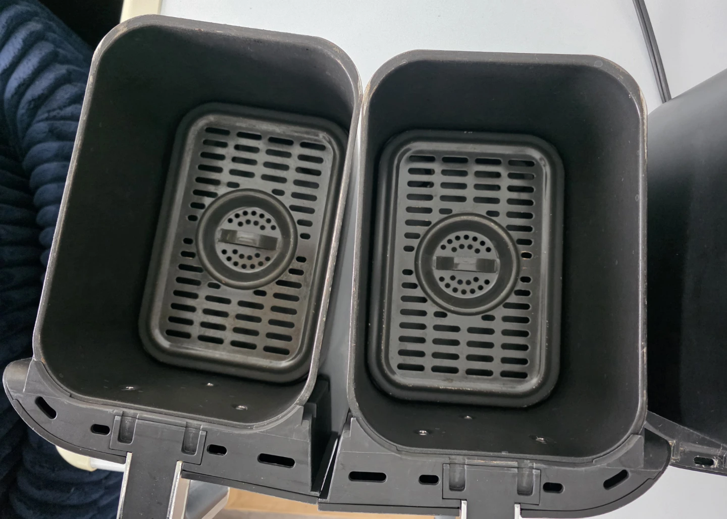 Ninja Dual Zone Air Fryer - photo 2