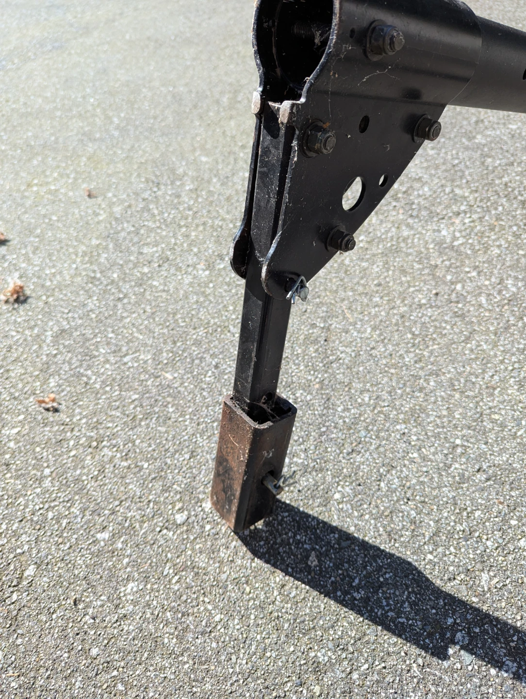 Saris T-Rax 4-Bike Hitch Mount Rack – Solid Steel - photo 3
