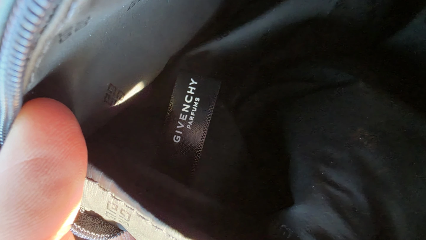 Givenchy Parfums Cosmetic Bag - photo 3