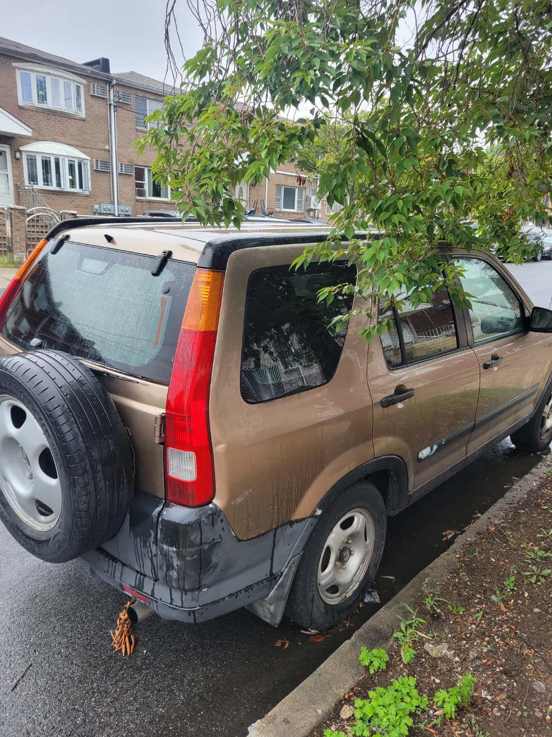 Car - photo 2