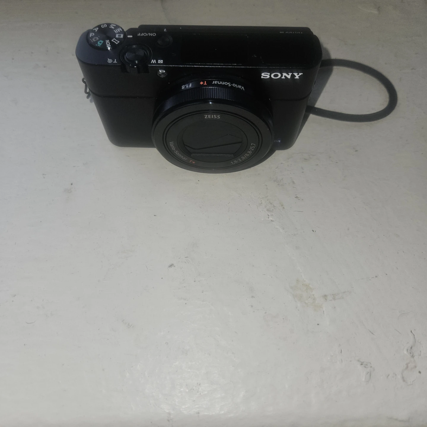 Sony RX100 III Cyber-shot Digital Camera with Zeiss Lens - photo 4