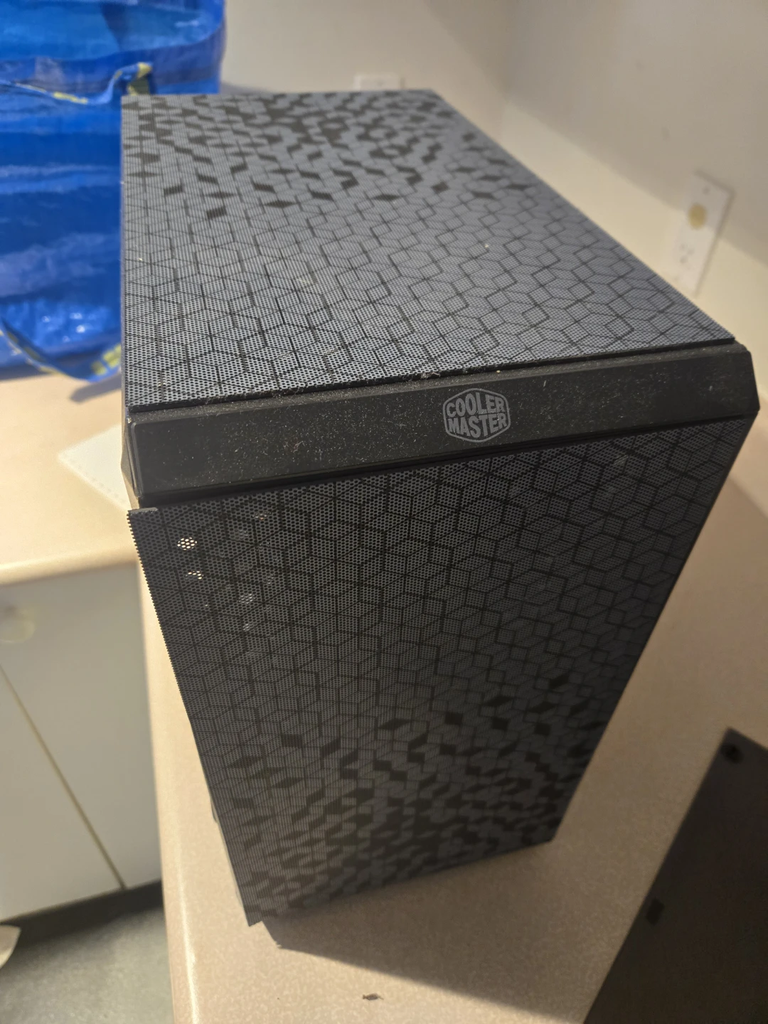 Cooler Master Computer Case ( no cord !!)