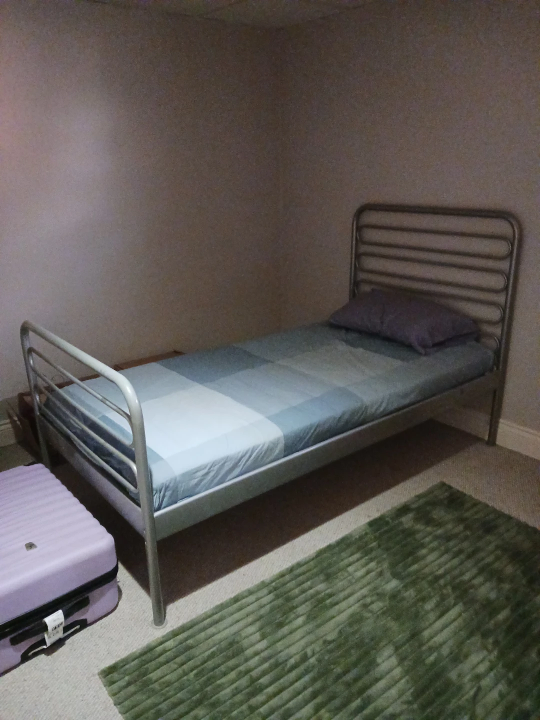 Metal Frame Single Bed